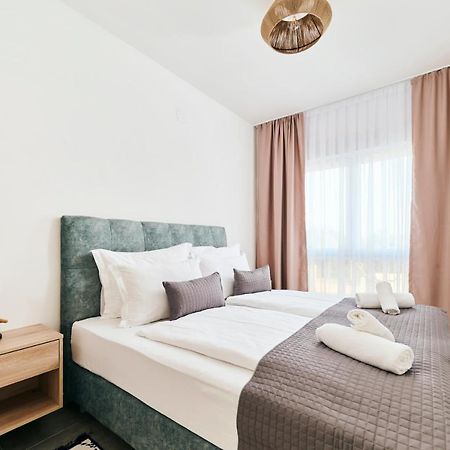 Apartments San Maris อูมัค ภายนอก รูปภาพ