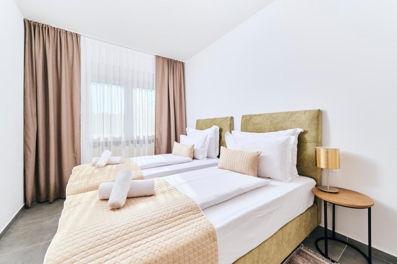 Apartments San Maris อูมัค ภายนอก รูปภาพ